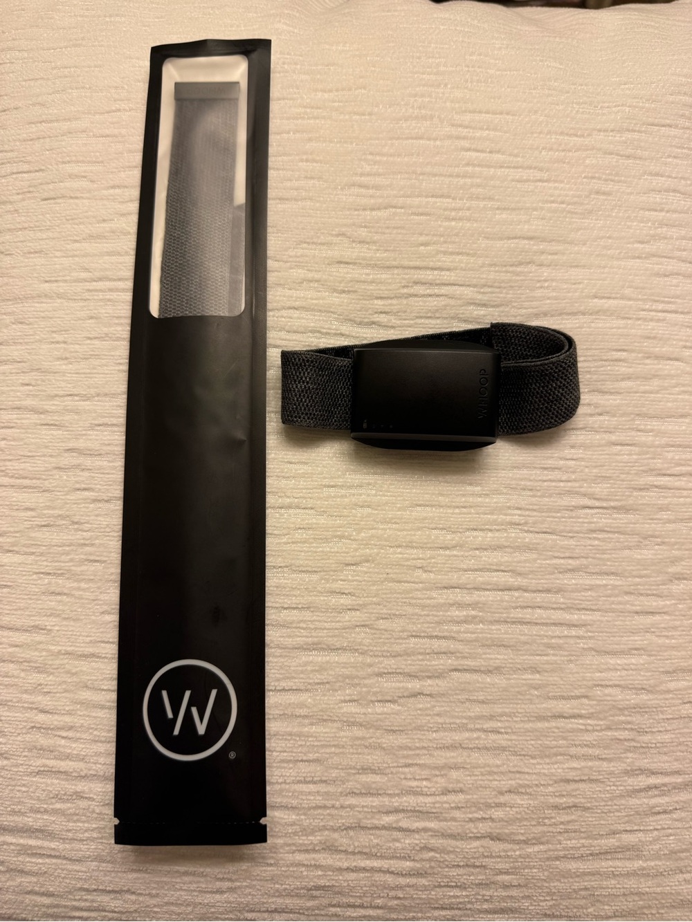 WHOOP 3.0 Fitness Tracker – Performance & Recovery Monitor and extra band